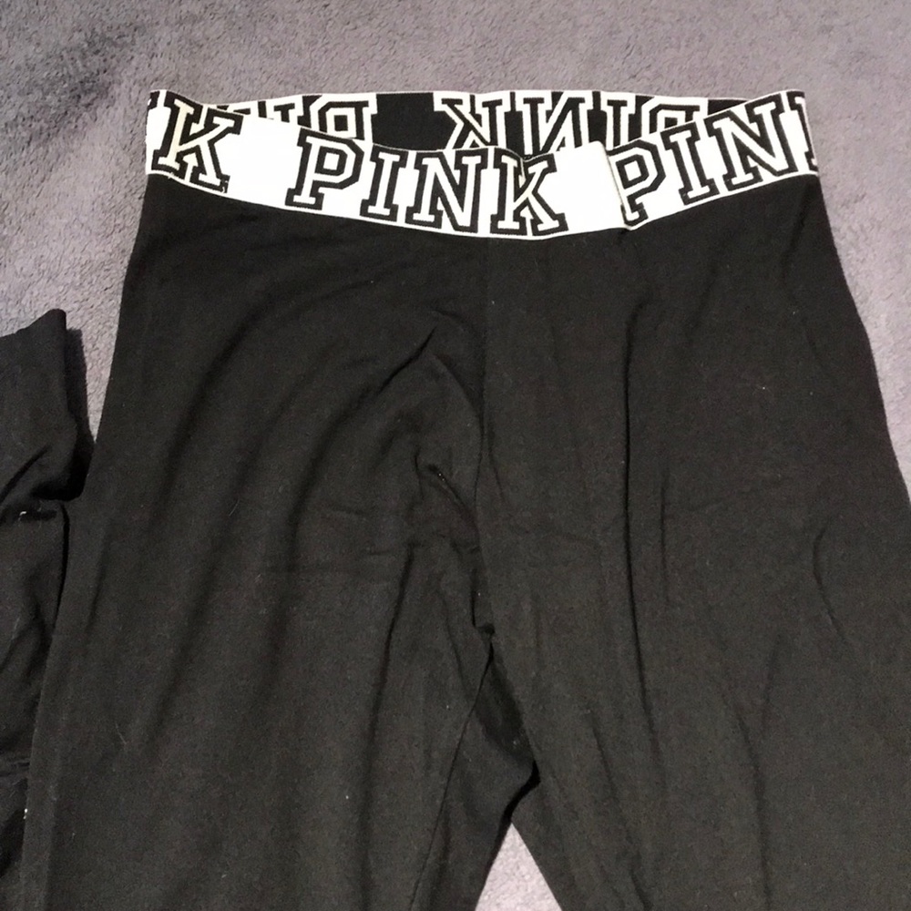 Victoria’s Secret Pink yoga leggings
